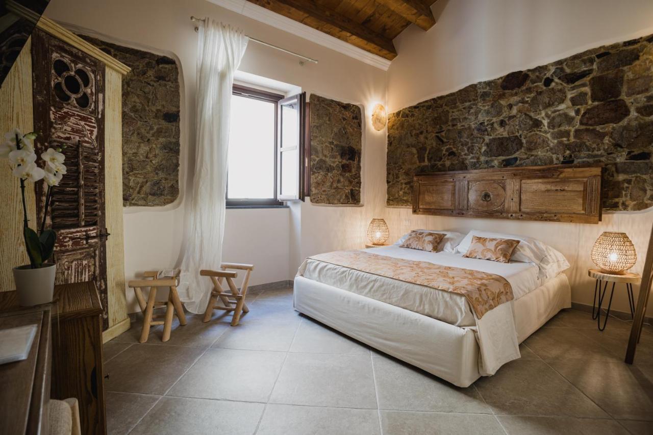 Moon'S Tower Suite&Rooms Portoscuso Eksteriør bilde